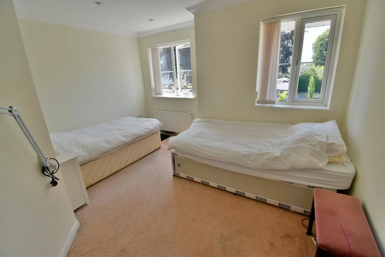 Wincombe Drive, BH22, photo 20