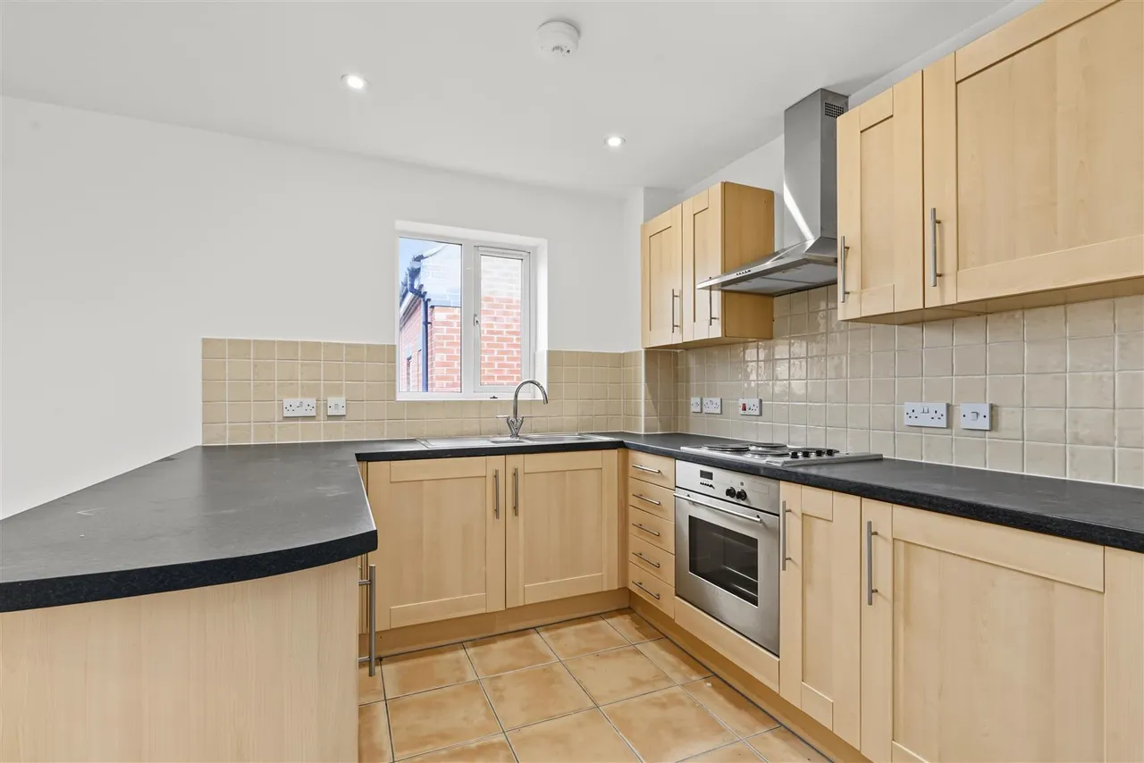 Hawthorne Avenue, Long Eaton, NG10, photo 4