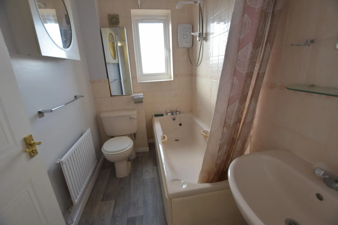 Kingsland Road, Aston Lodge, ST15, photo 9