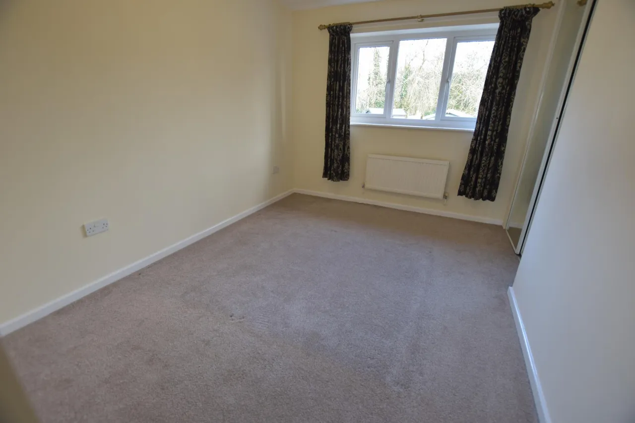 Kingsland Road, Aston Lodge, ST15, photo 5