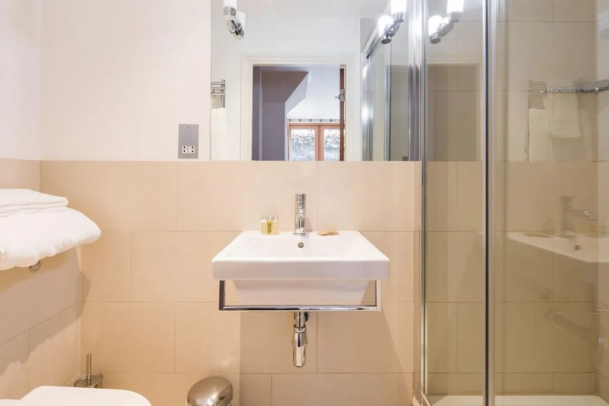 Tavistock Place, London, WC1H, photo 10