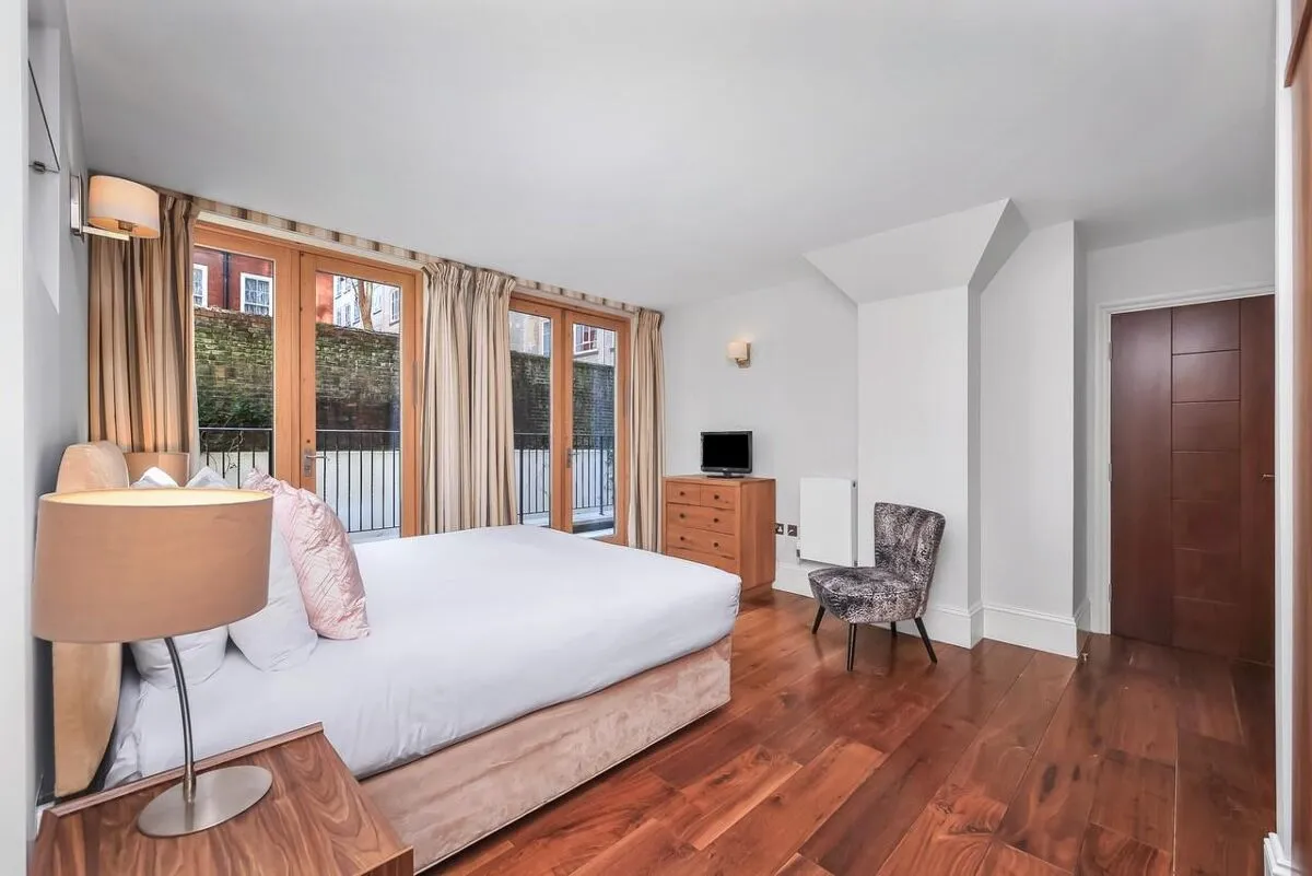 Tavistock Place, London, WC1H, photo 6