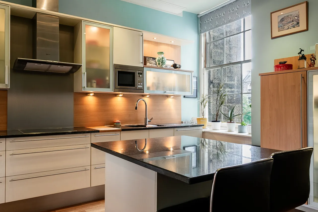 Cornwall Street, Lauriston, EH1, photo 12