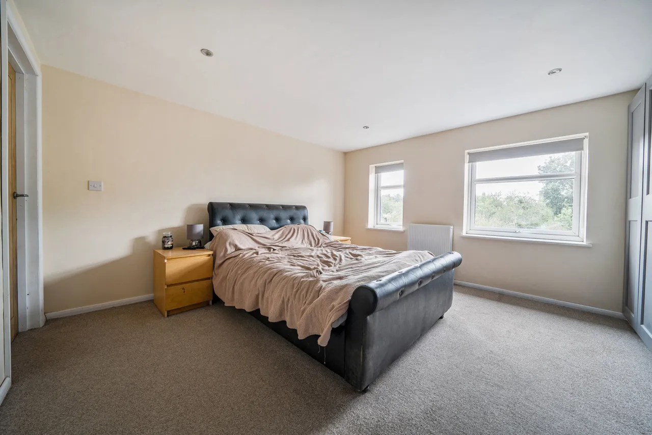 Augustine Road, Minster, photo 12