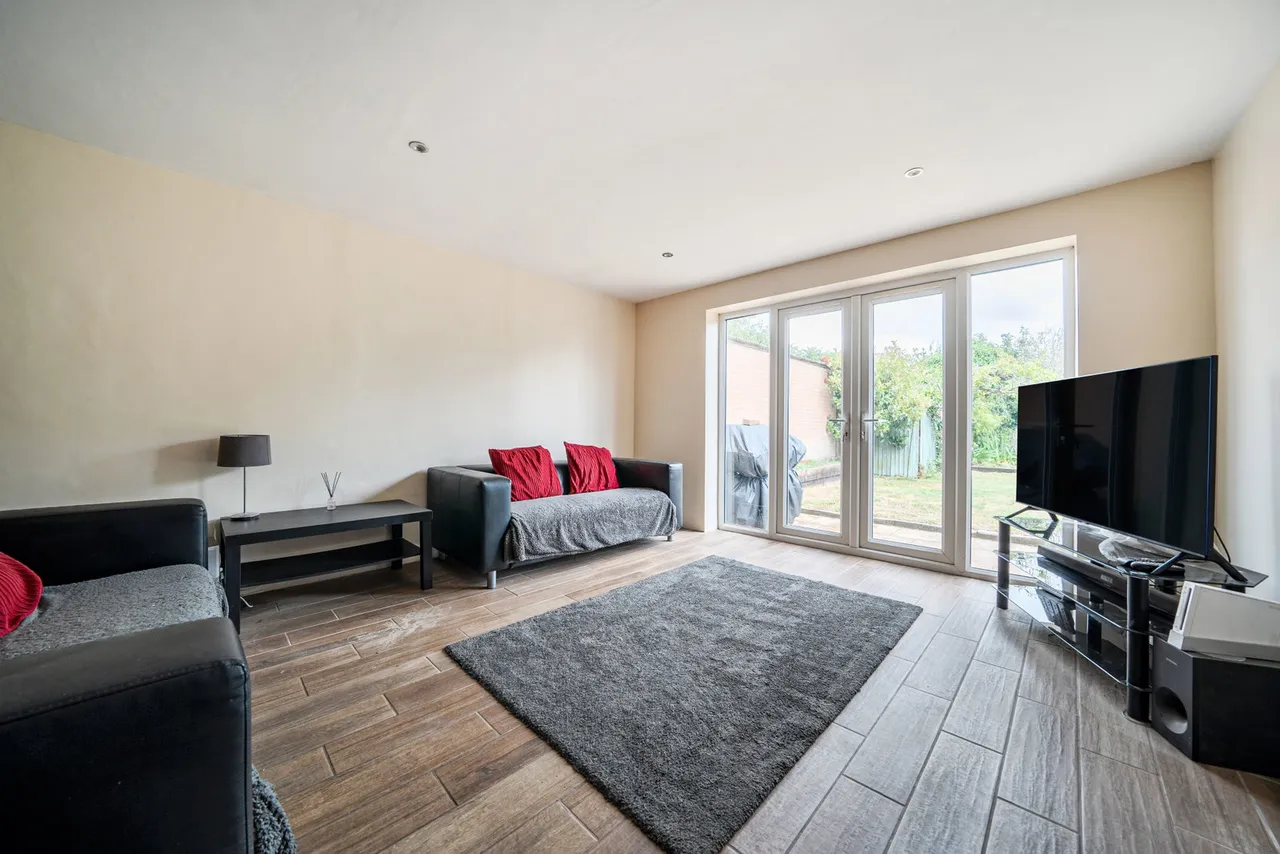 Augustine Road, Minster, photo 6