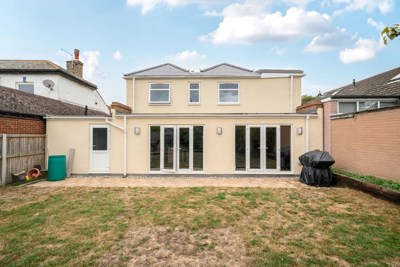 5 bed house for sale, Augustine Road, Minster