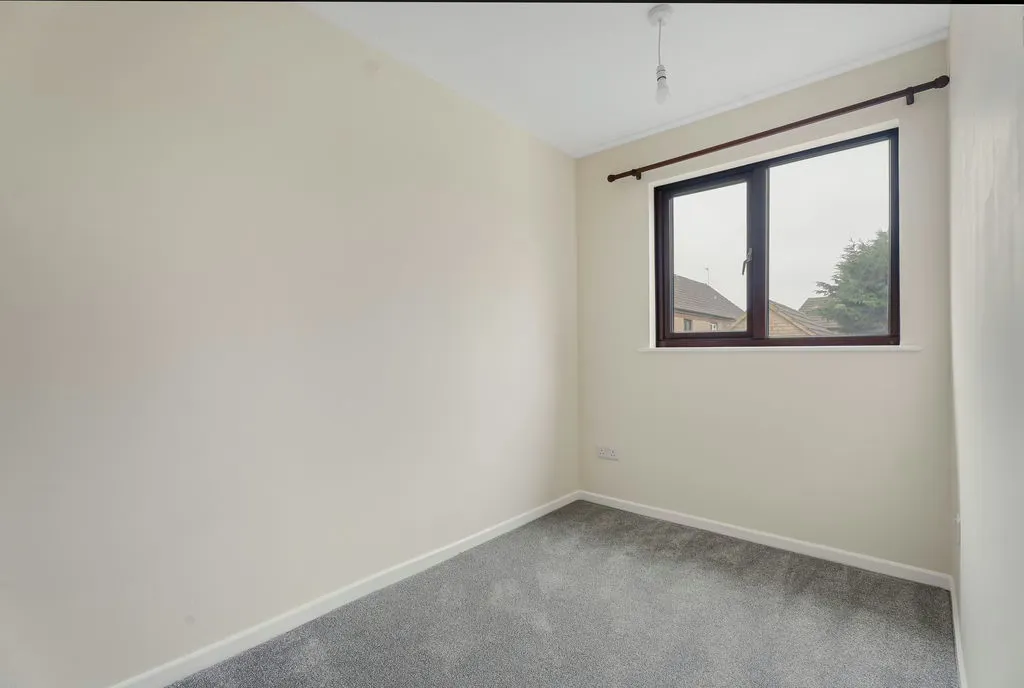 Milecastle, Bancroft, Milton Keynes, Buckinghamshire, MK13 0QN, photo 8