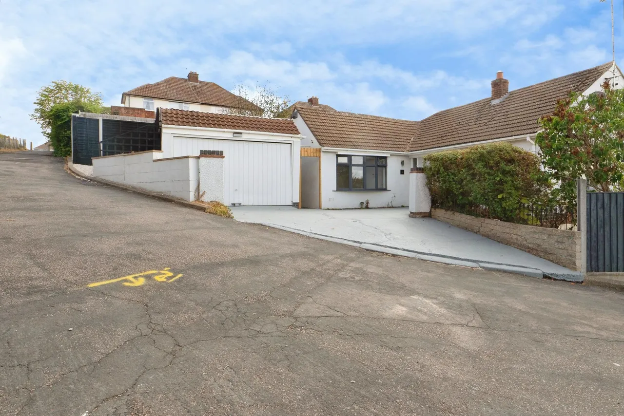 3 bed house for sale, Greedon Rise, Sileby, LE12