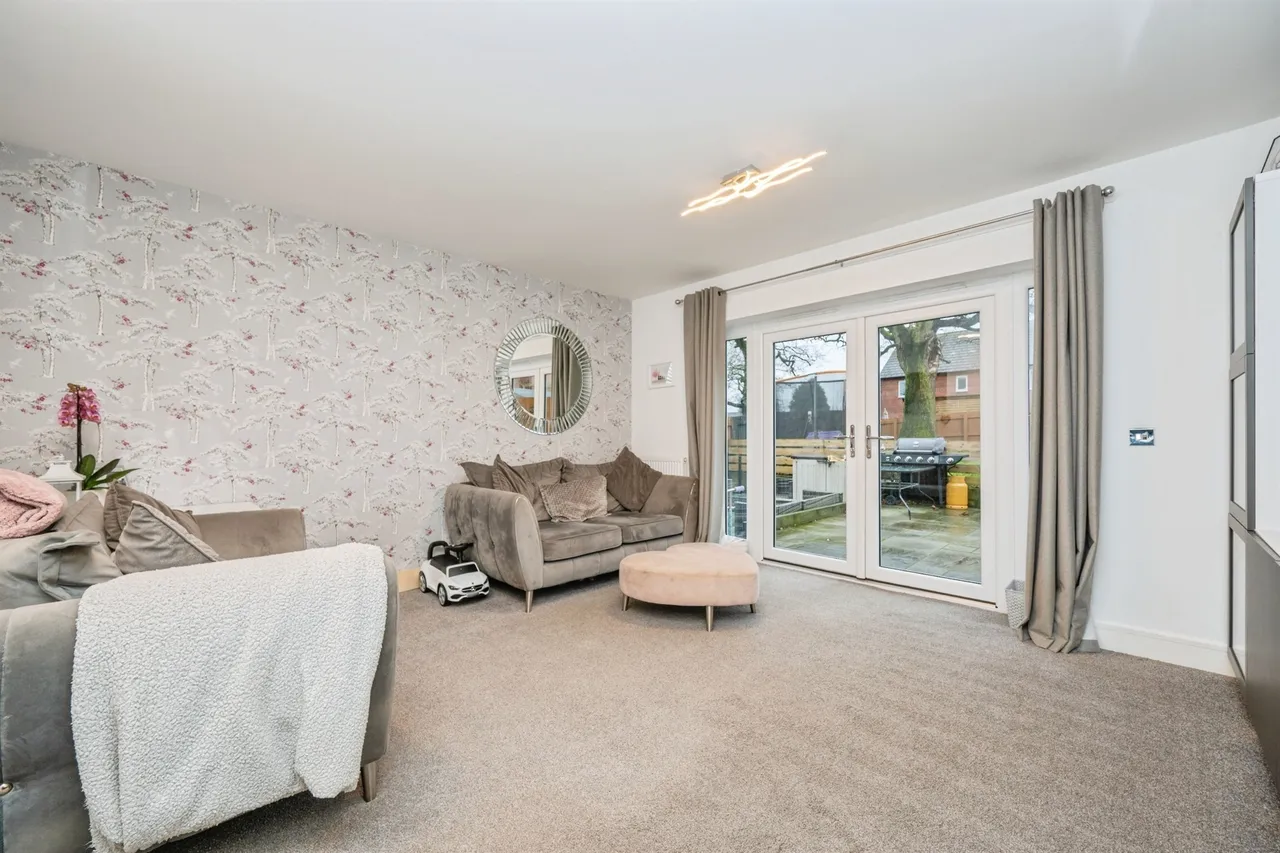 Sampson Avenue, Bramshall, Uttoxeter, photo 5