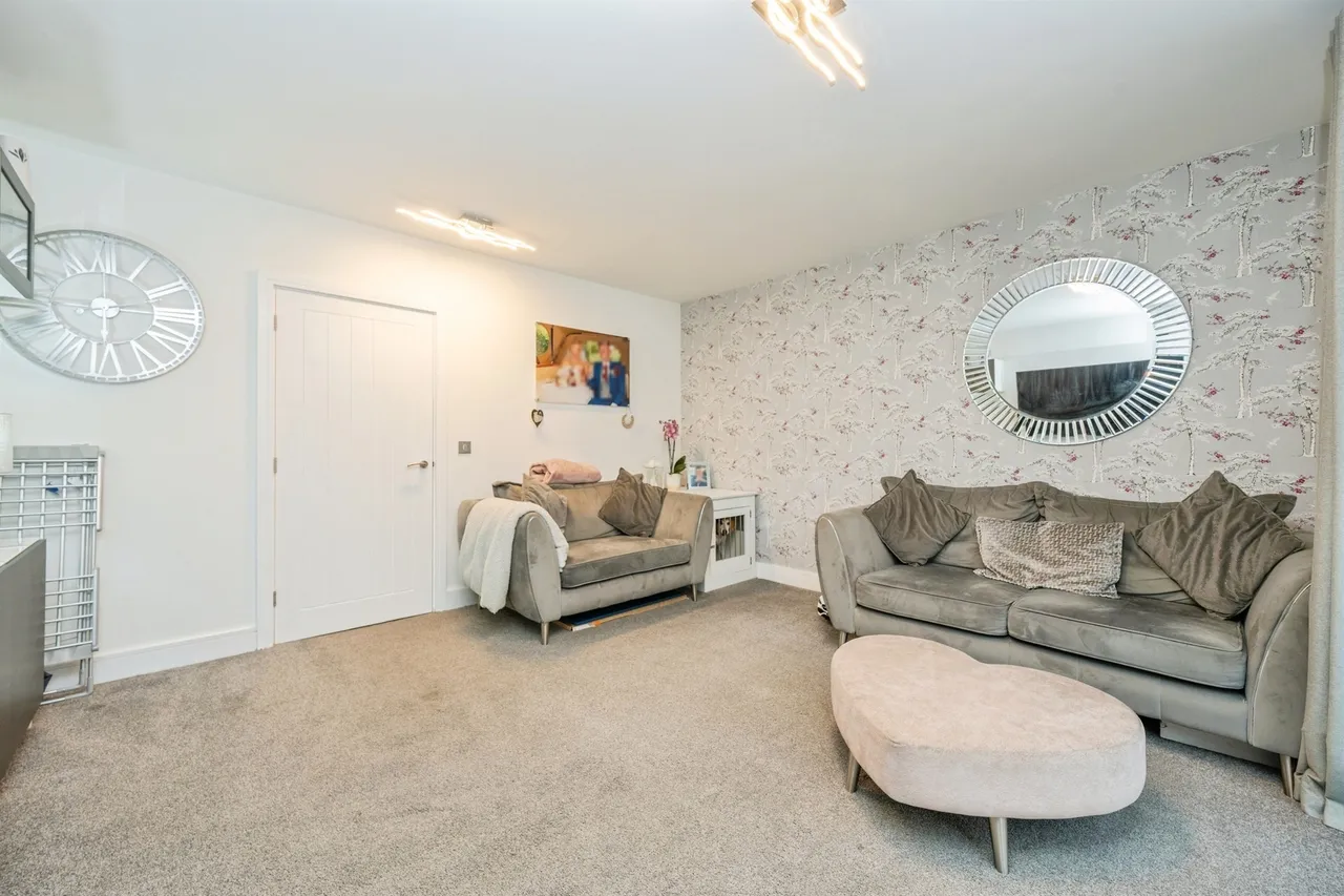 Sampson Avenue, Bramshall, Uttoxeter, photo 6