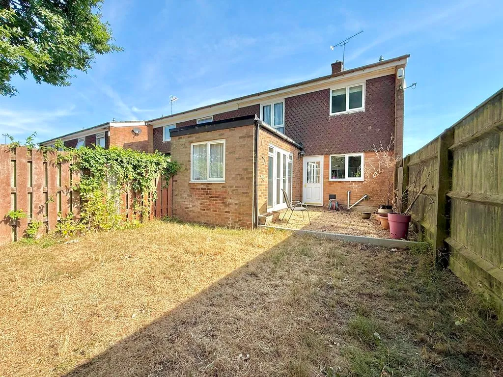 St. Andrews Close, Slip End LU1 4DE, photo 15