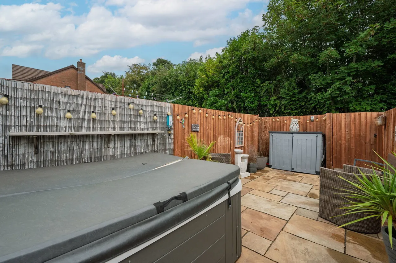 Prospect Place, Pontypool, photo 19