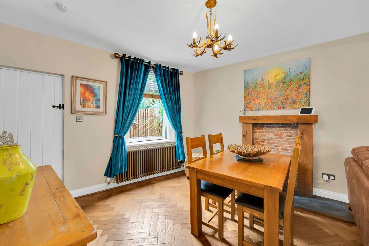 Prospect Place, Pontypool, photo 6