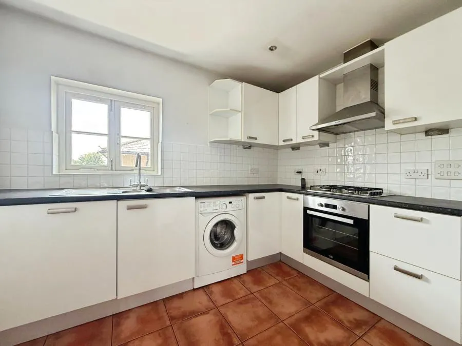 Cambridge Road, Crowthorne, RG45, photo 9