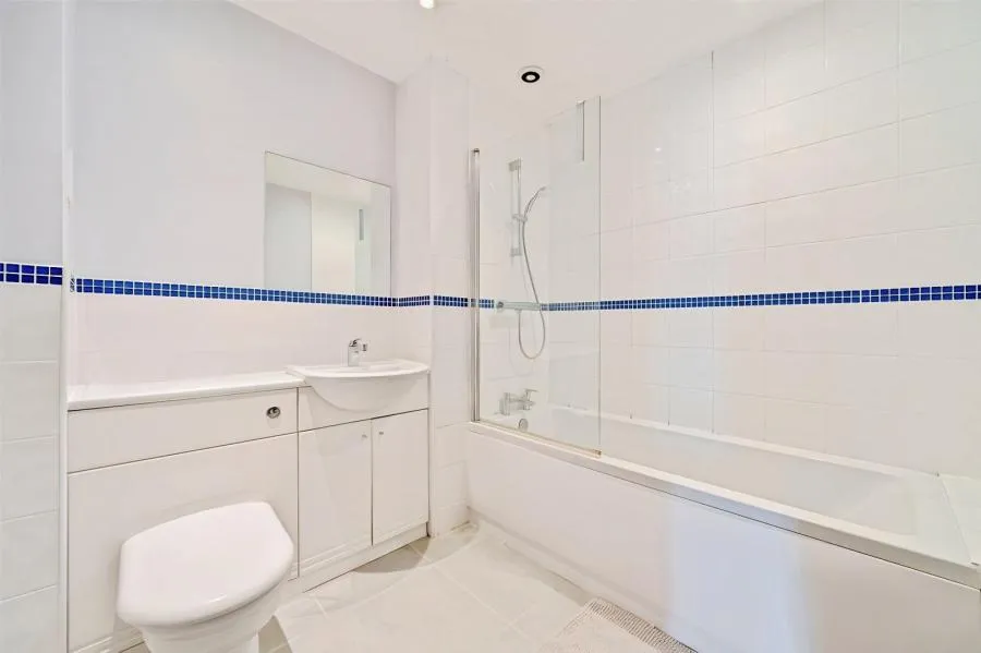Cambridge Road, Crowthorne, RG45, photo 6