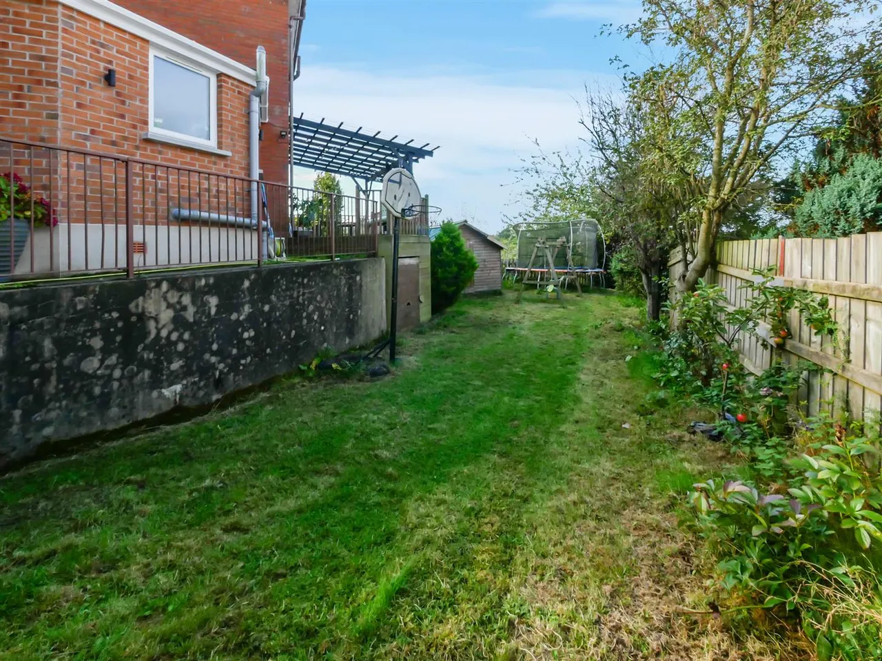 Saintfield Road, Belfast, BT8, photo 18