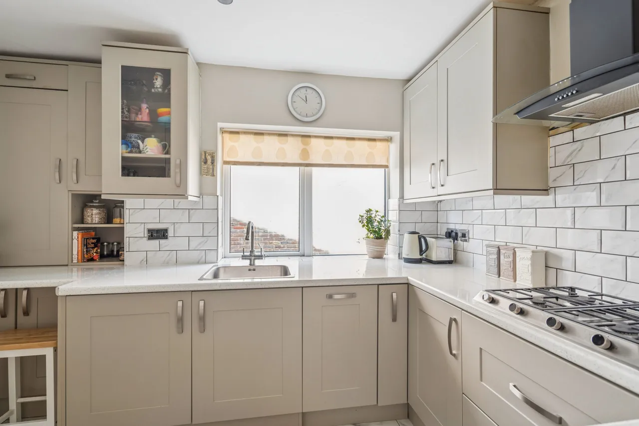 Arranmore Court Bushey Hall Road, Bushey, Bushey, WD23 2EW, photo 9