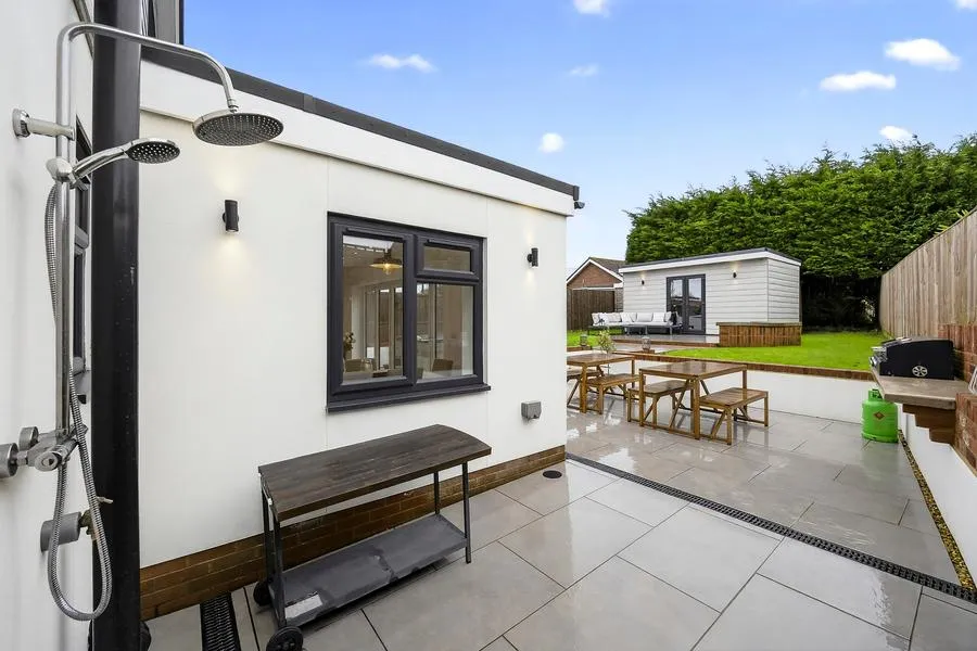 Colwell Road, Freshwater, PO40, photo 18