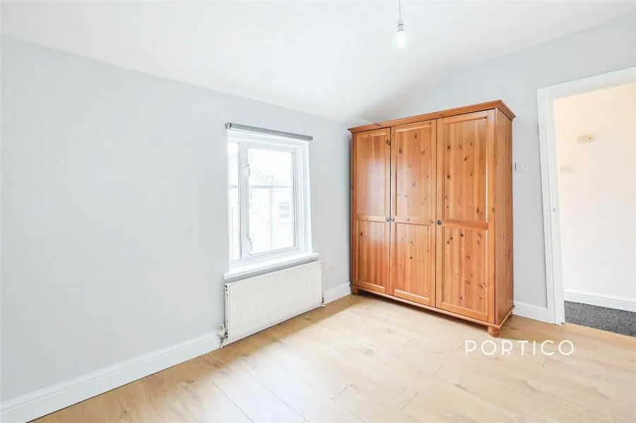Oaklands Grove, London, W12, photo 4
