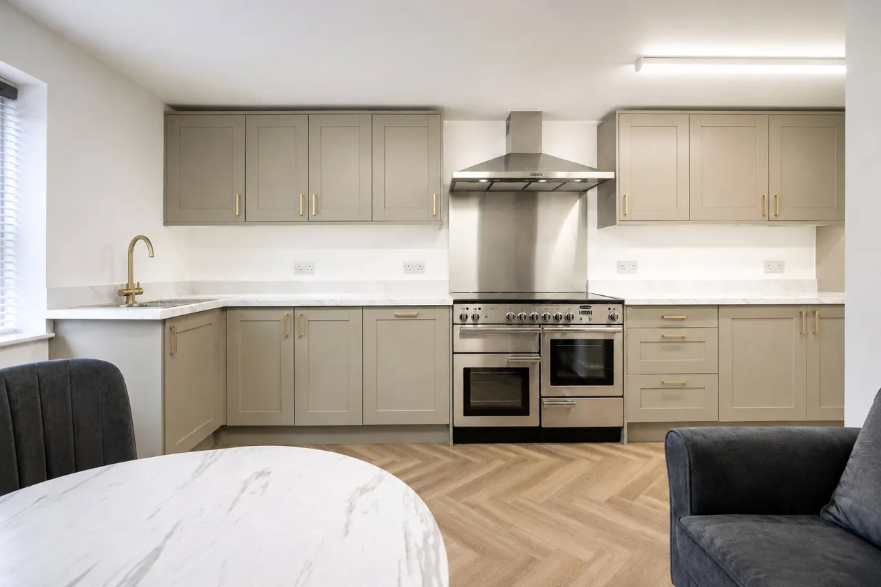 Royal Oak Road, Woking, GU21, photo 6