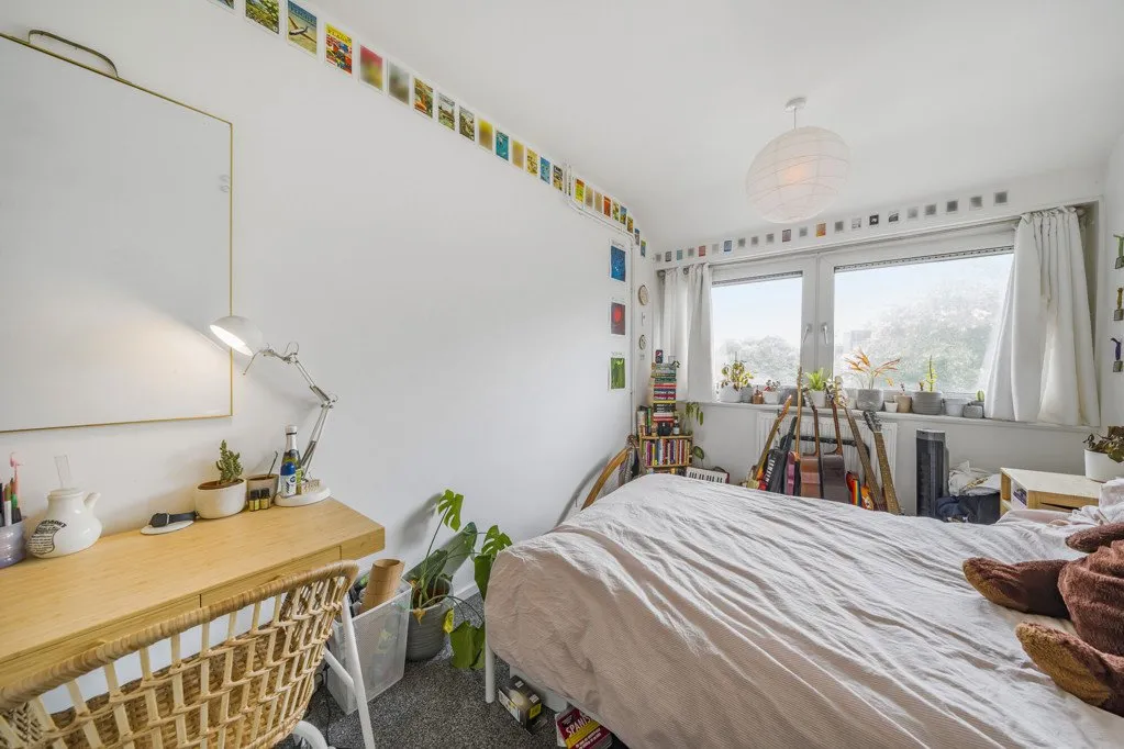 Daniel Gardens, London, SE15, photo 17