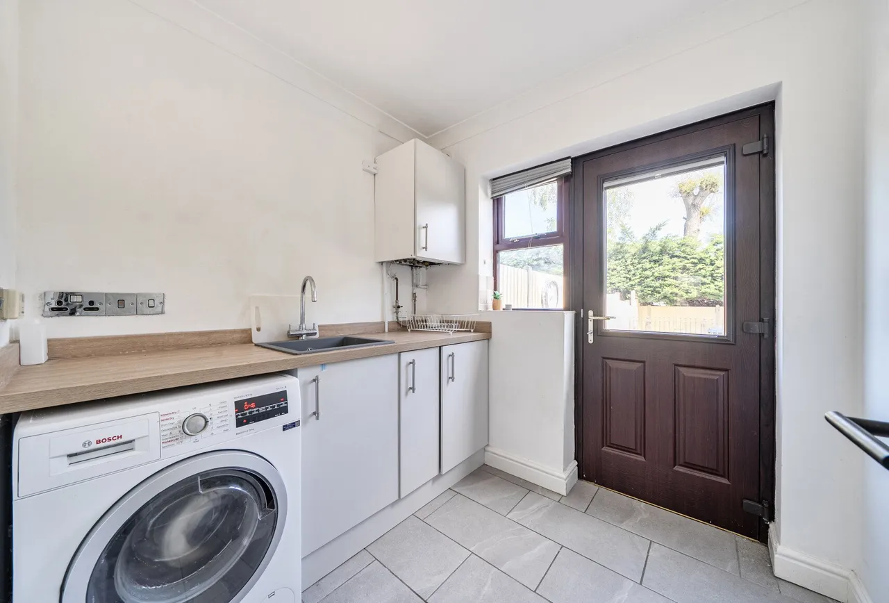 Woodmancote Vale, Gloucestershire, Woodmancote, GL52 9RJ, photo 6