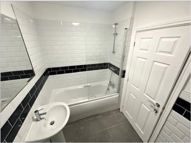 Wistaston Road, CW2 7RE, photo 4