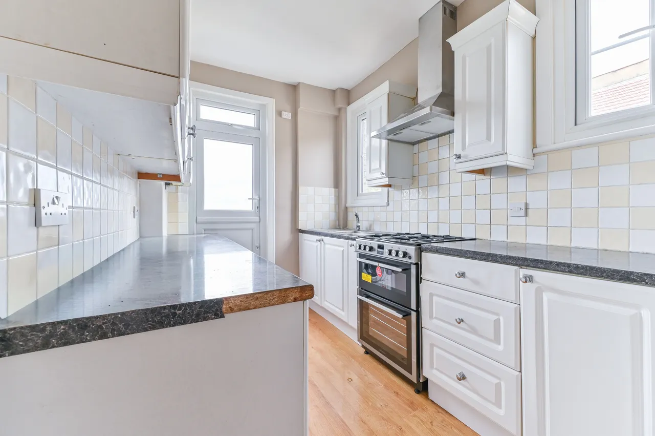 203 Grange Road, London, photo 3