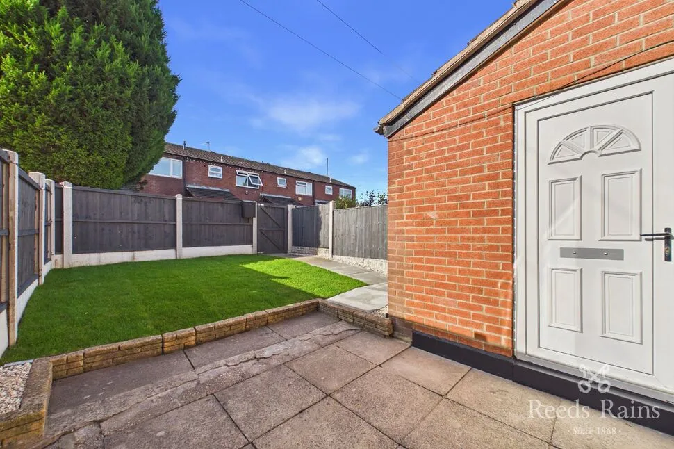 Disraeli Terrace, Leeds, LS11, photo 2