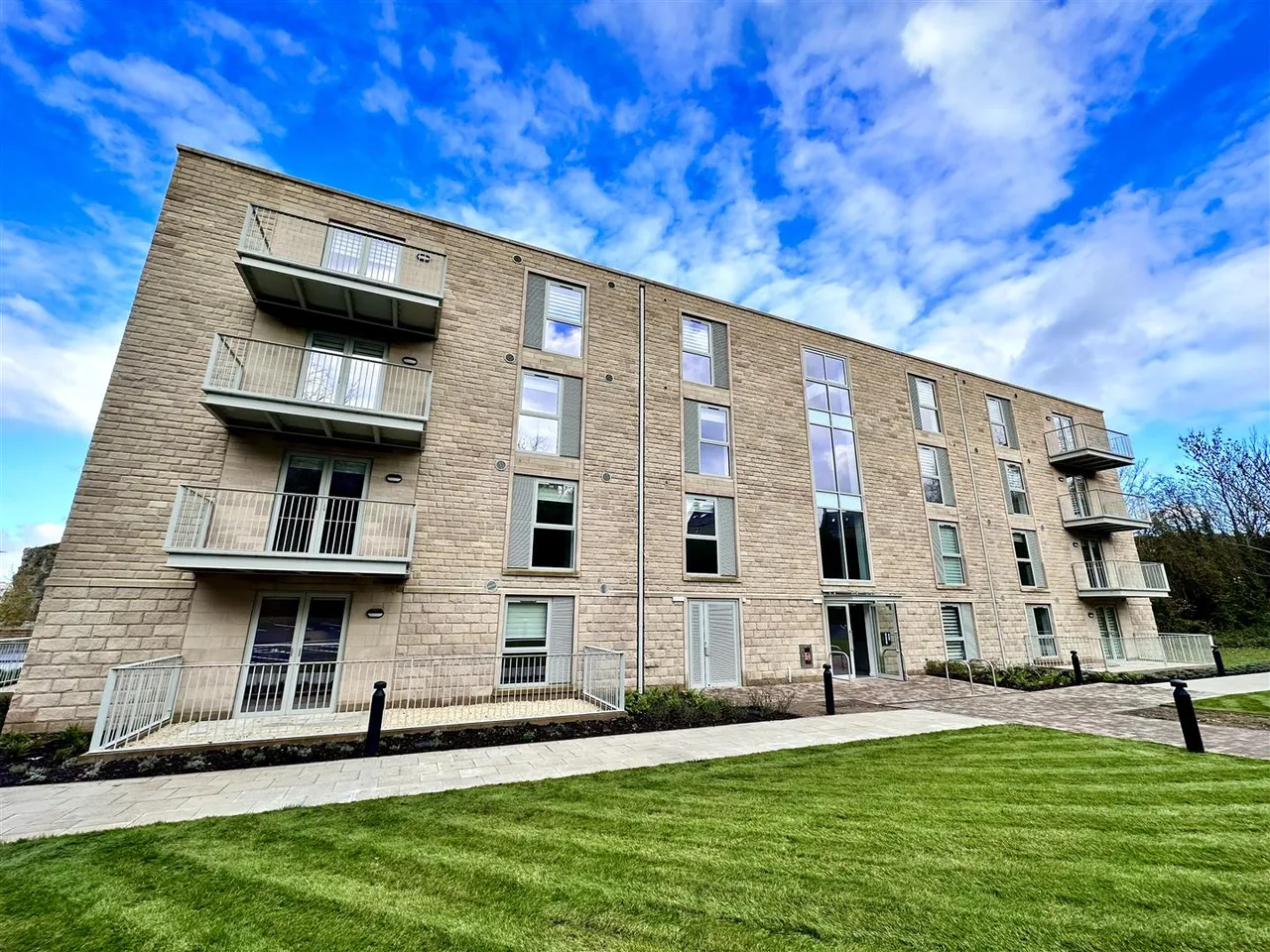 2 bed flat to rent — Stoneworks Place, Matlock Spa, Matlock, Derbyshire, DE4 3ST