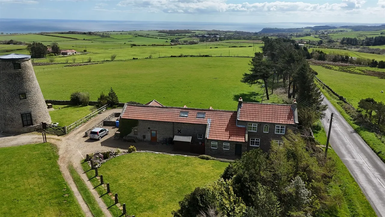Staintondale Road, Ravenscar, YO13, photo 4