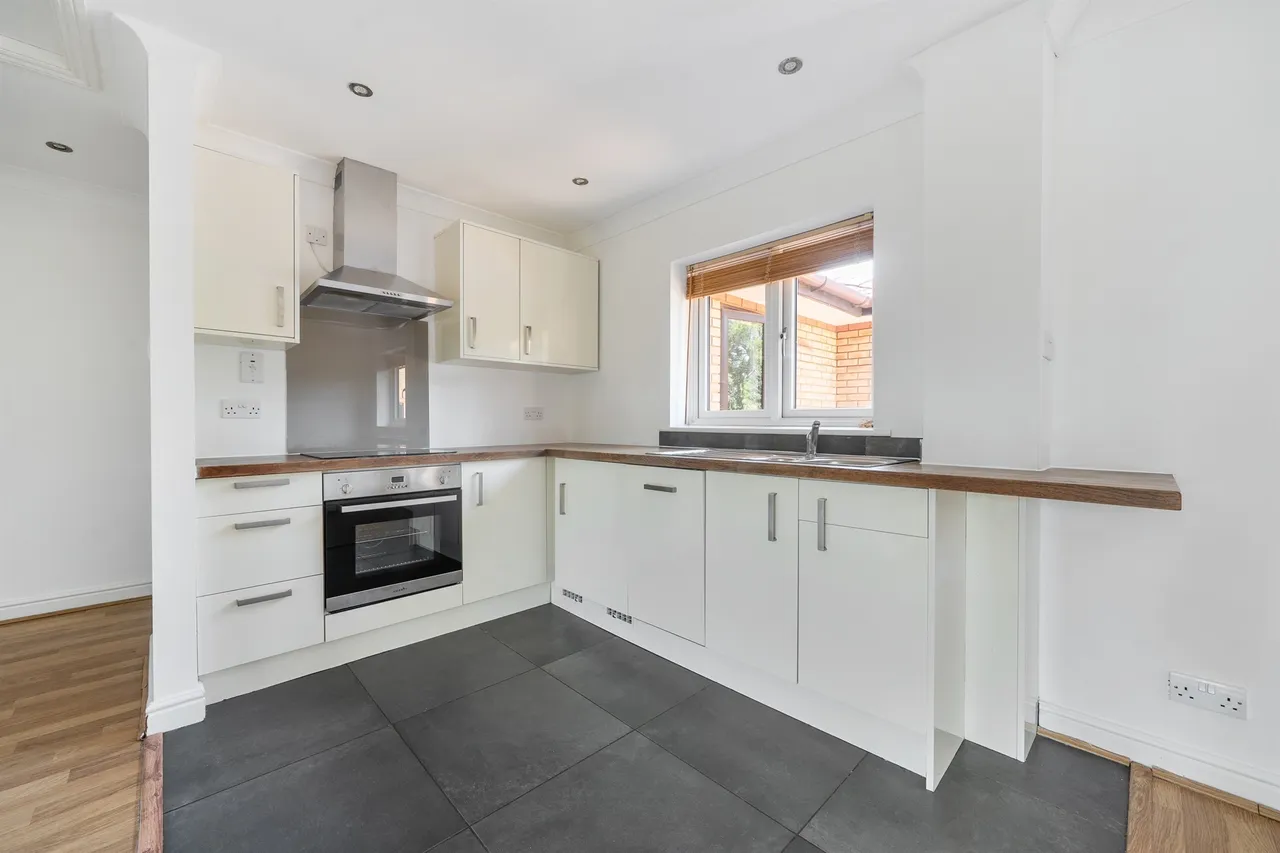 Ludlow Road, Maidenhead, SL6, photo 2