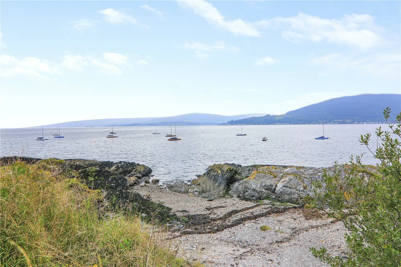 Shore Road, Cove, G84, photo 21