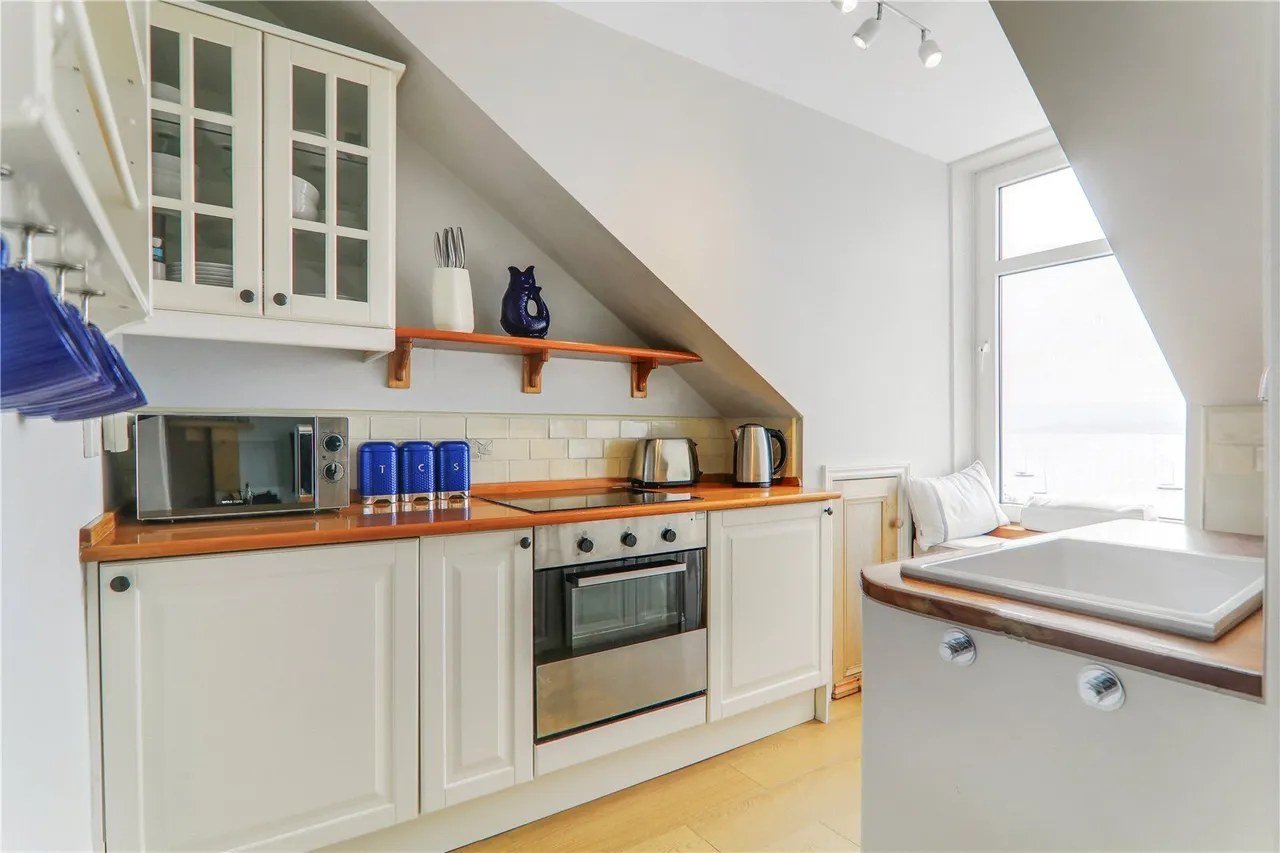 Shore Road, Cove, G84, photo 7