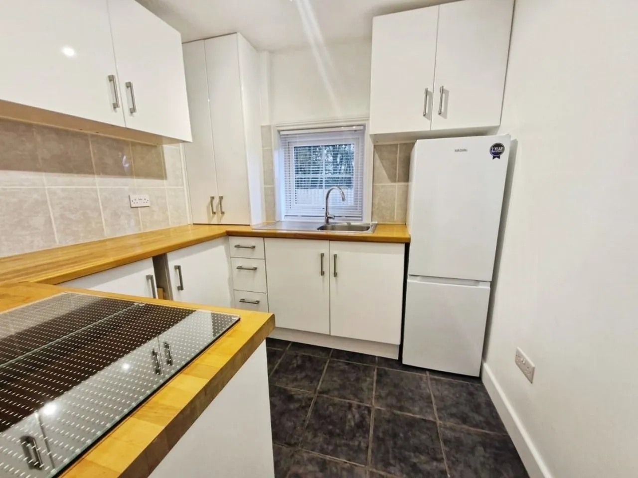 Bath Lane, Bramley, Leeds, photo 5