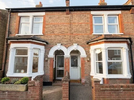 4 bed property to rent, Chester Road, WD18