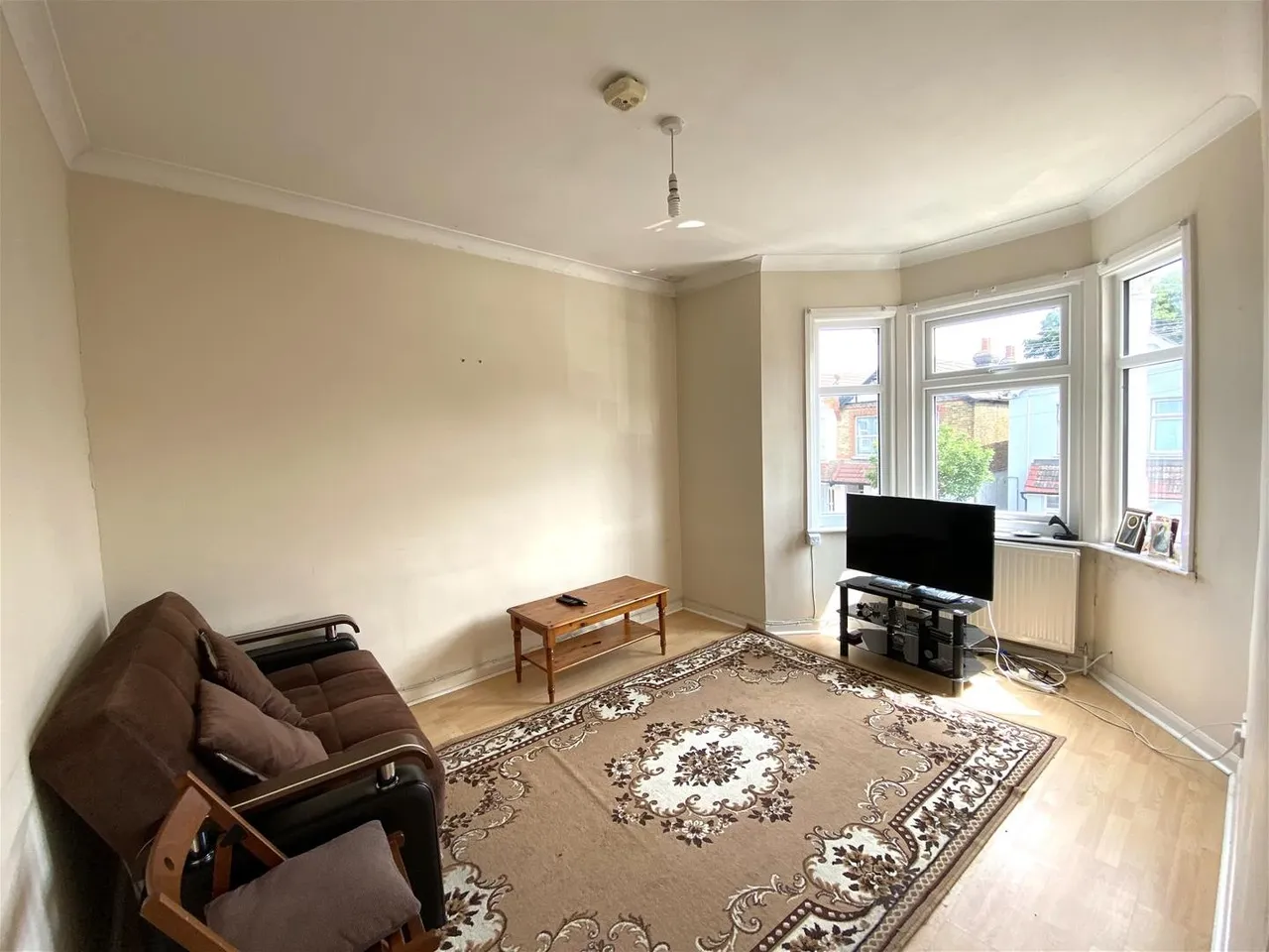 Regina Road, Southall, photo 2