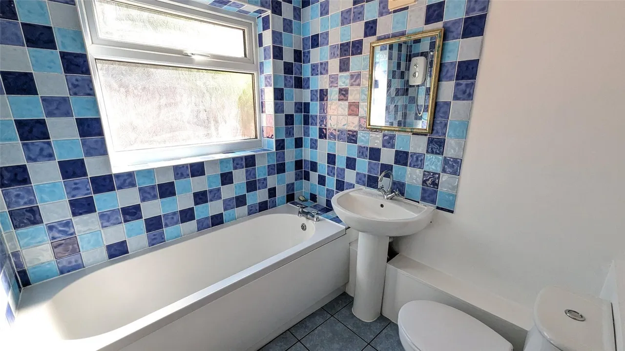Victoria Street, Radcliffe-on-Trent, NG12, photo 9