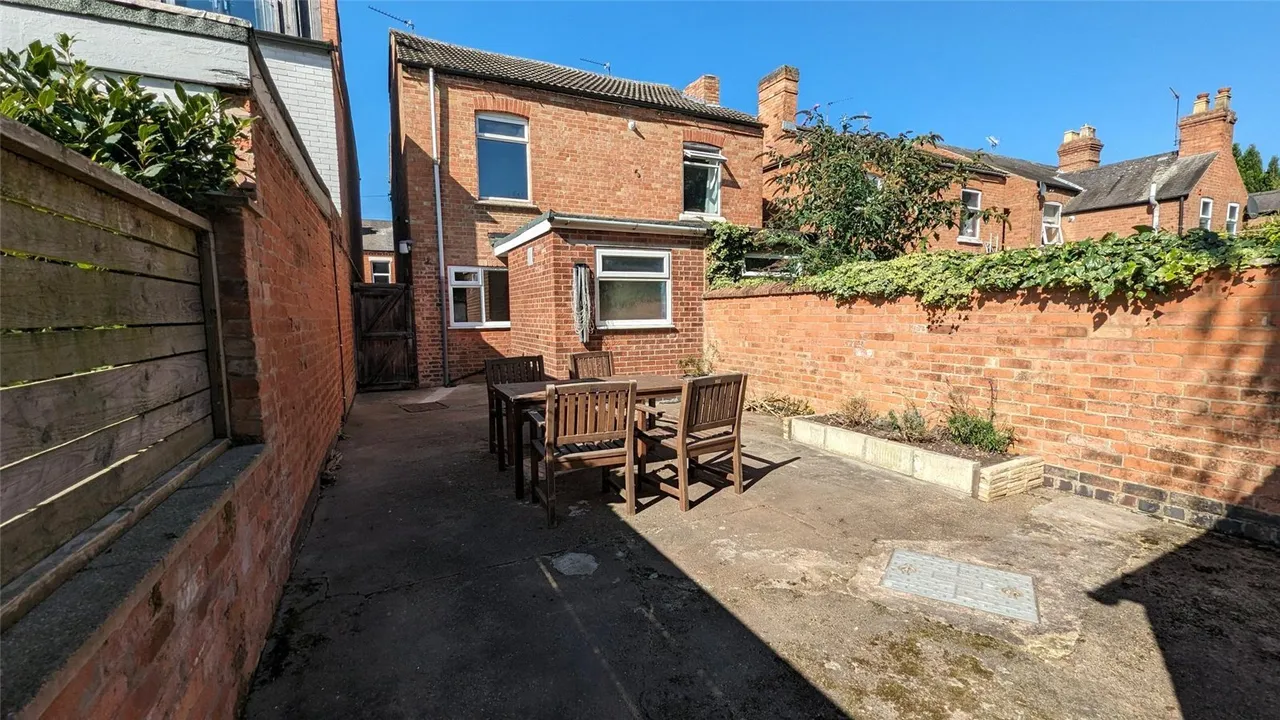 Victoria Street, Radcliffe-on-Trent, NG12, photo 11
