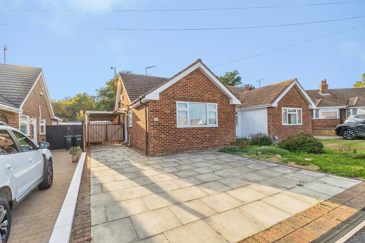 3 bed house for sale, Willow Way, Flitwick, MK45