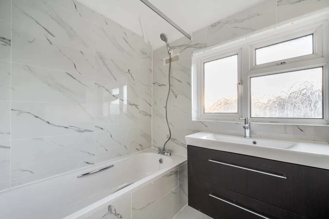 Marsh Lane, Stanmore, HA7, photo 9