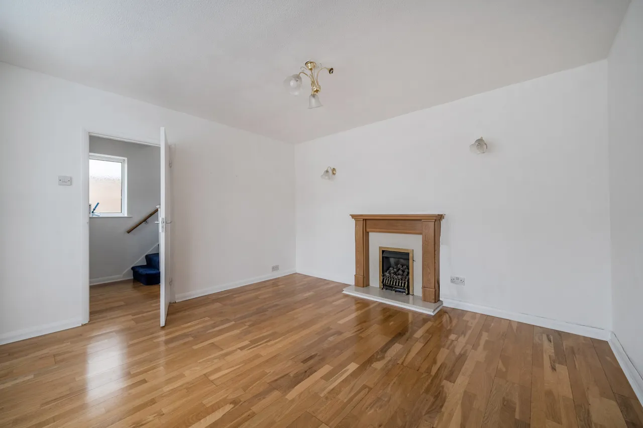 Marsh Lane, Stanmore, HA7, photo 2