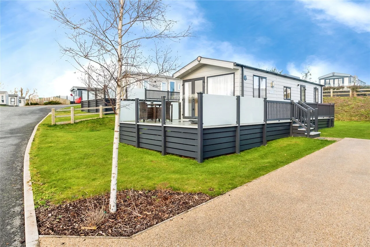 2 bed mobile home for sale, Tregoad, Looe, PL13