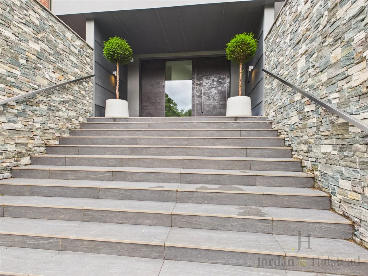 Macclesfield Road, Prestbury, Macclesfield, Cheshire, SK10 4BH, photo 4