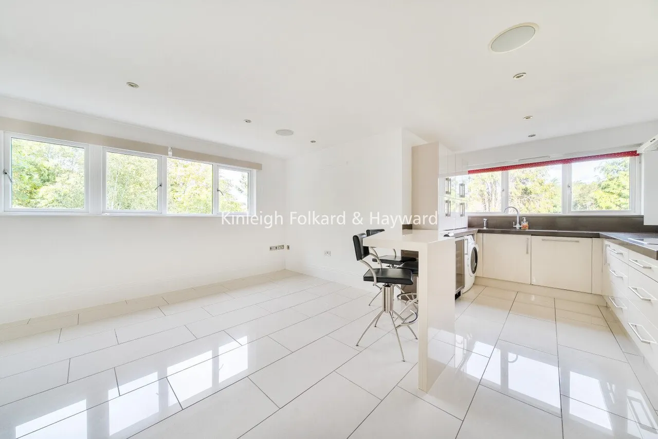 2 bed flat to rent — Mays Hill Road, Bromley, Kent, BR2