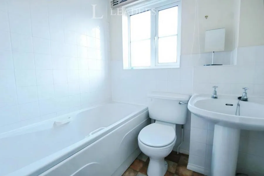 Kingfisher Drive, Emsworth, PO10, photo 10