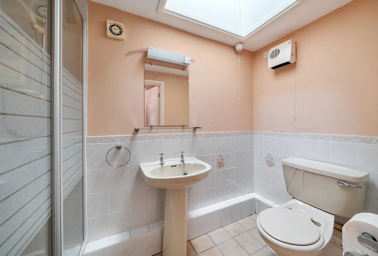 West Road, Somerset, Midsomer Norton, BA3 2TD, photo 13