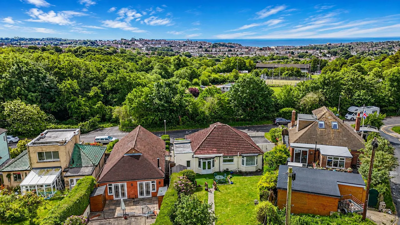 Ochiltree Road, Hastings, photo 20