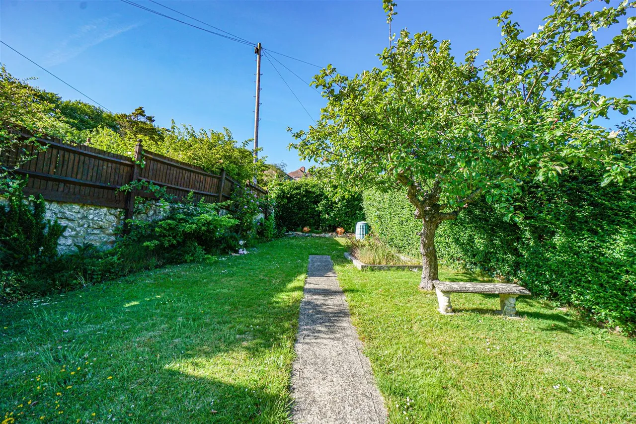 Ochiltree Road, Hastings, photo 18