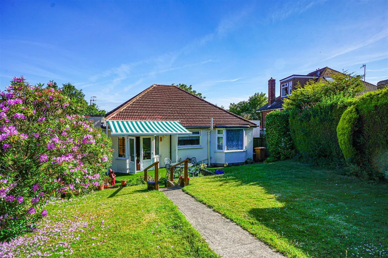 Ochiltree Road, Hastings, photo 11